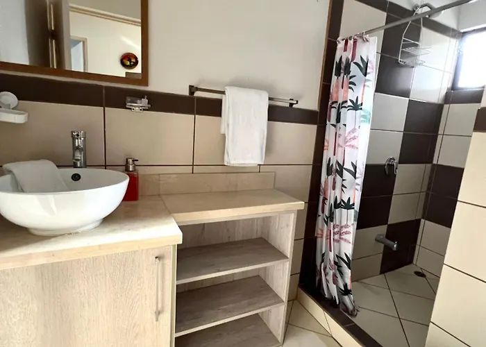 The Nest 2 Bedroom1 Bath Rooftop Patio Сasa de vacaciones