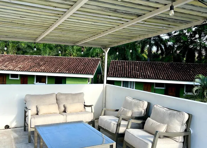 Сasa de vacaciones The Nest 2 Bedroom1 Bath Rooftop Patio