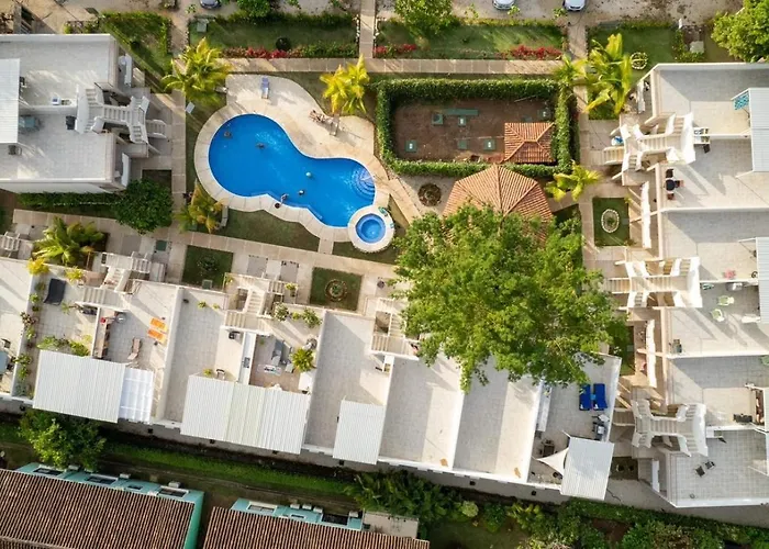 The Nest 2 Bedroom1 Bath Rooftop Patio