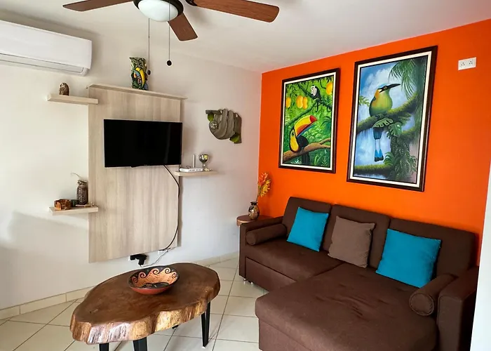 Ferienhaus The Nest 2 Bedroom1 Bath Rooftop Patio